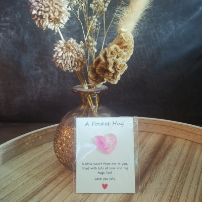 Pocket hug hartje roze/wit